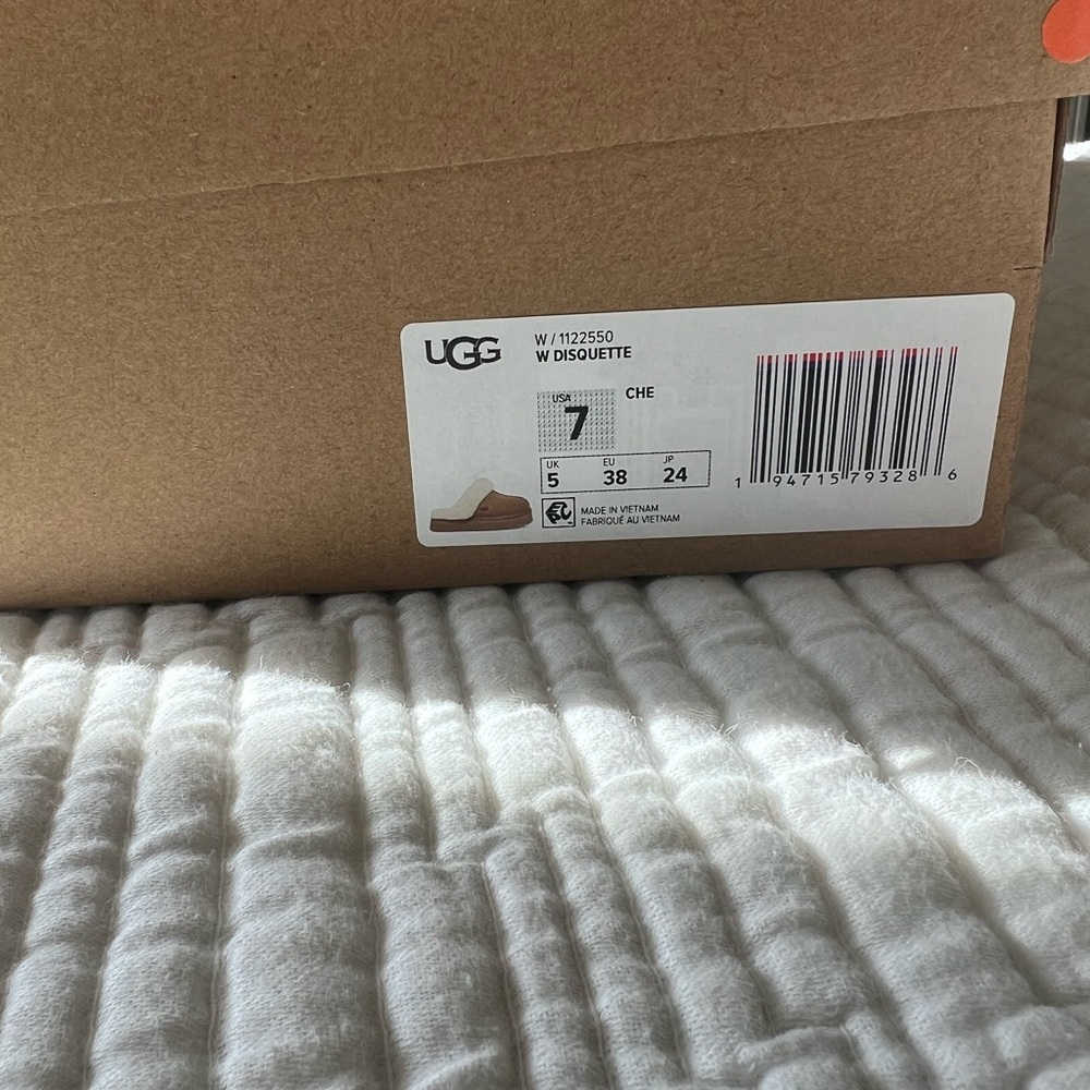 UGG Tan Slippers with Plush Cream Lining - Picture 6 of 8